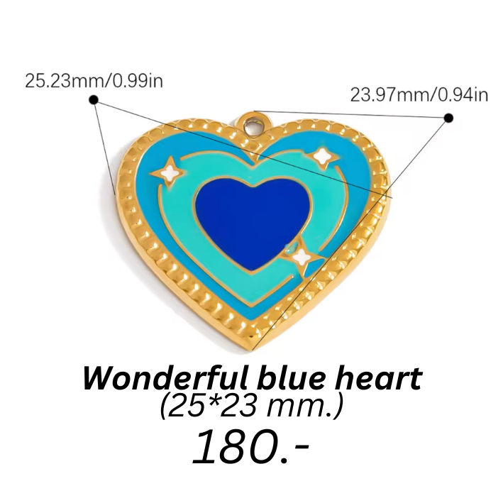Wonderul blue heart charm