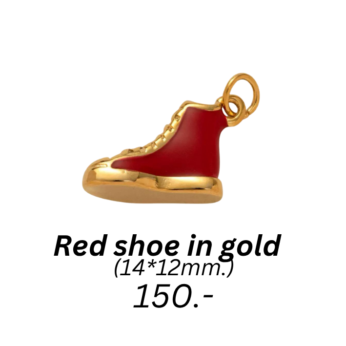 Red shoe in gold charm