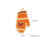 Cozy Heart Mitten charm