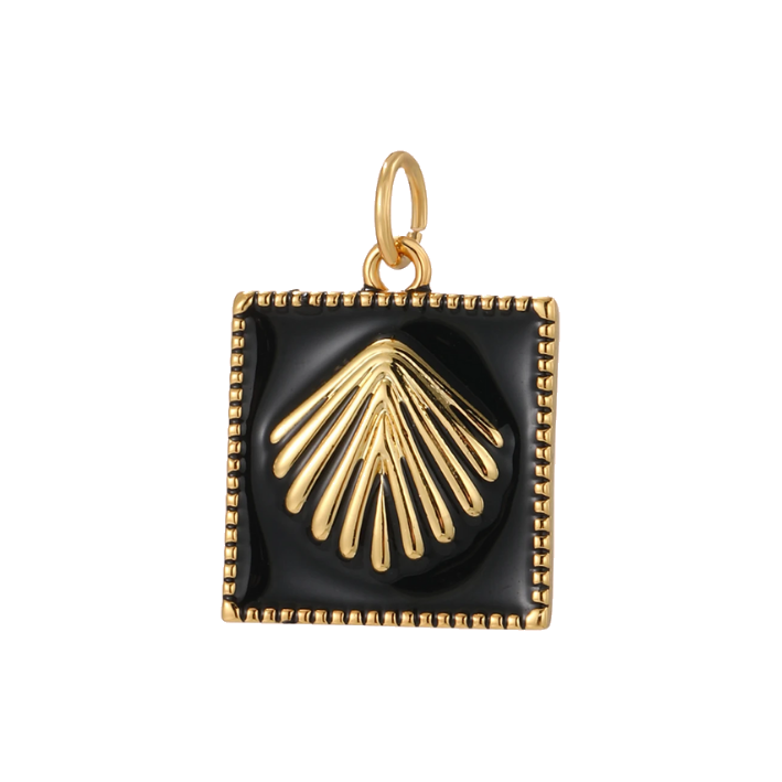 black seshell charm