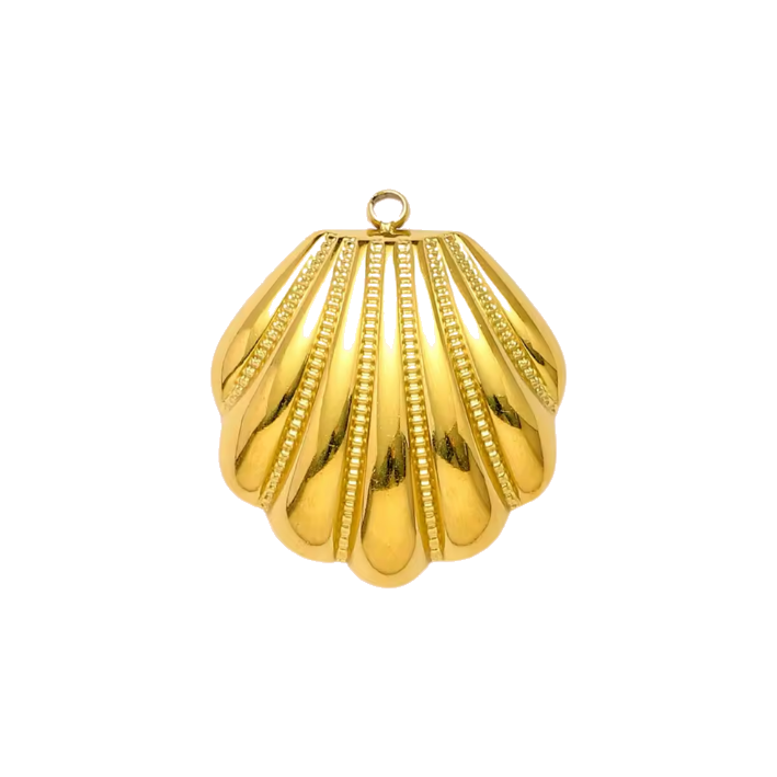 gold seashell II charm