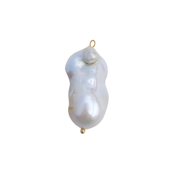 Baroque pearl charm